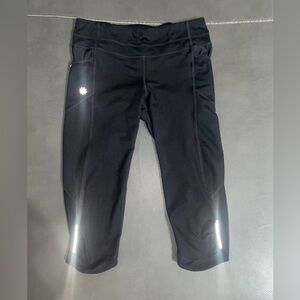 Athleta Reflective Crop Leggings